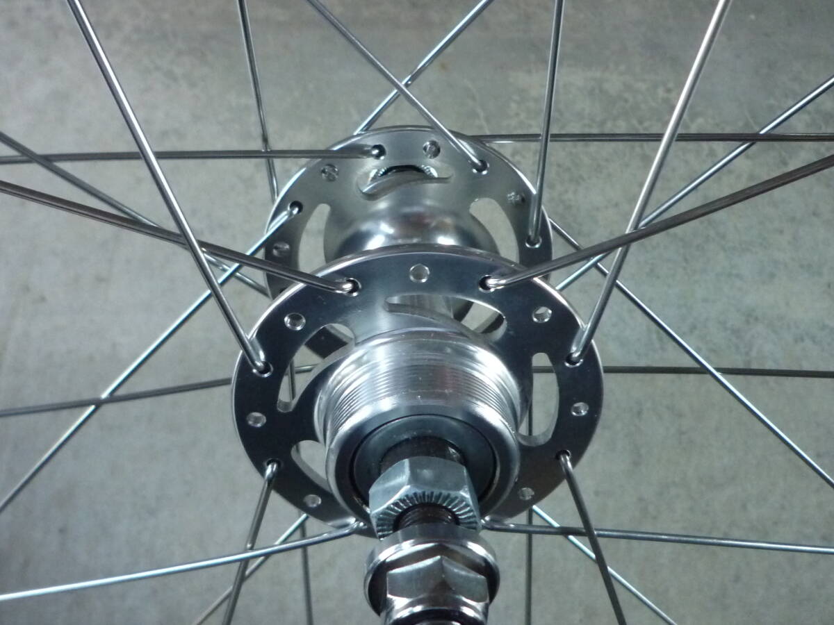 5100円 ピスト・シングルスピード用 リアホイール120mm 24H(2対1 5100円 ピスト・シングルスピード用 リアホイール120mm 24H(2対1