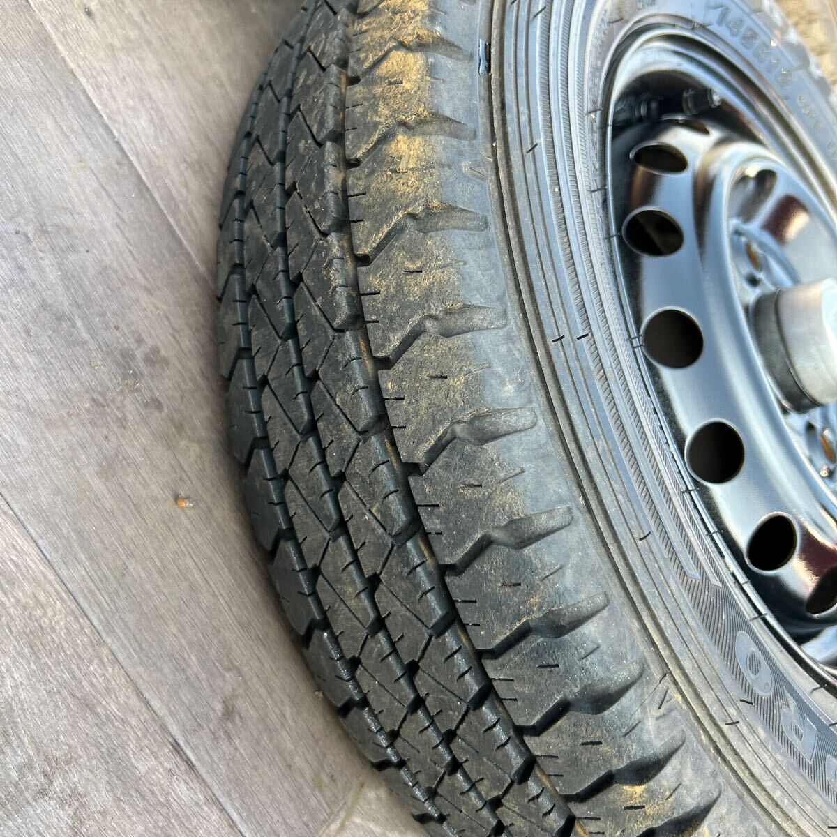 軽トラ野郎必見！！アクティ純正ホイール！GOODYEAR 2020年製バリ山タイヤ付き！145 r12 6pr 8pr_画像8