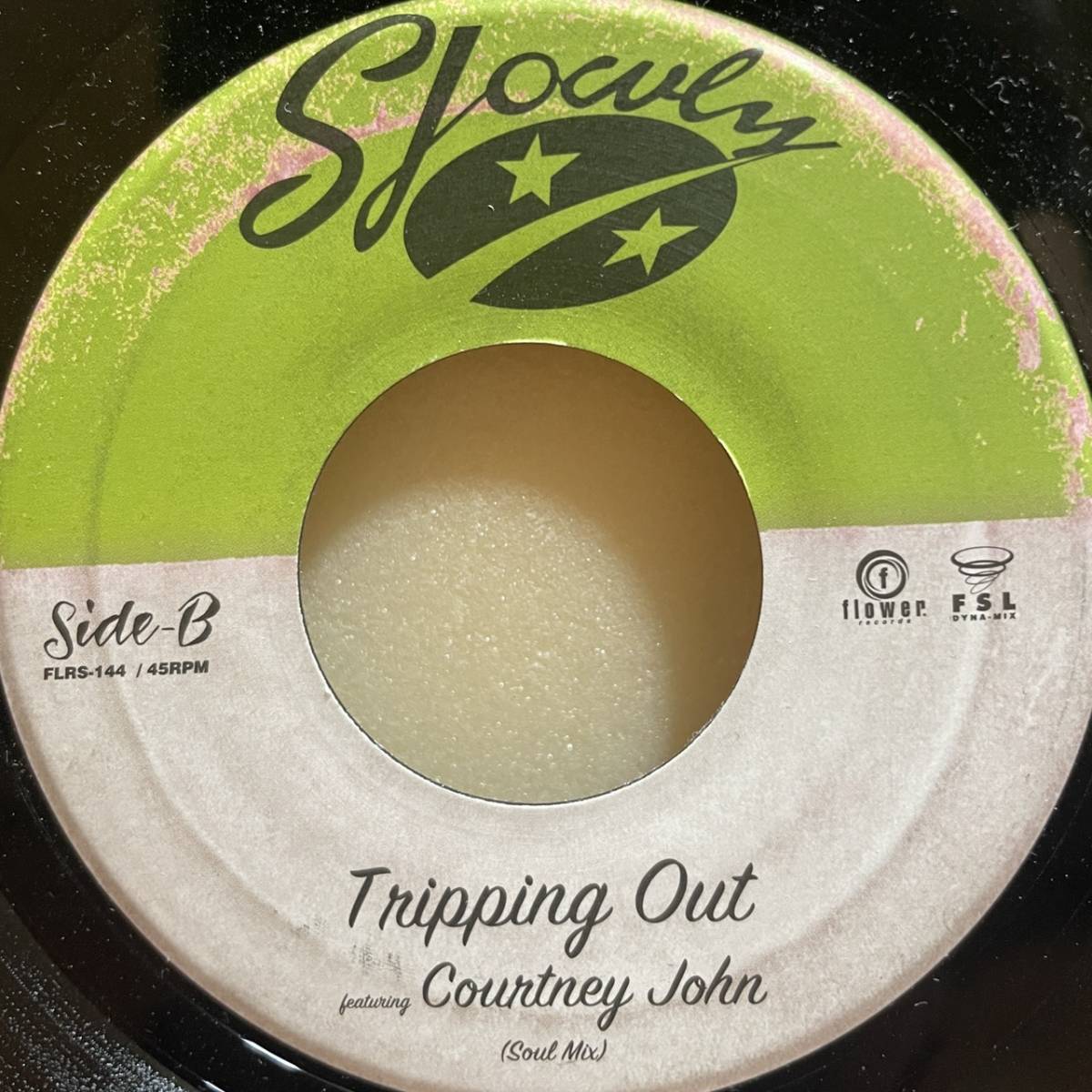 【新品未使用】Tripping Out (2022 Remaster) c/w Soul Mix) / Slowly / 7インチ_画像3