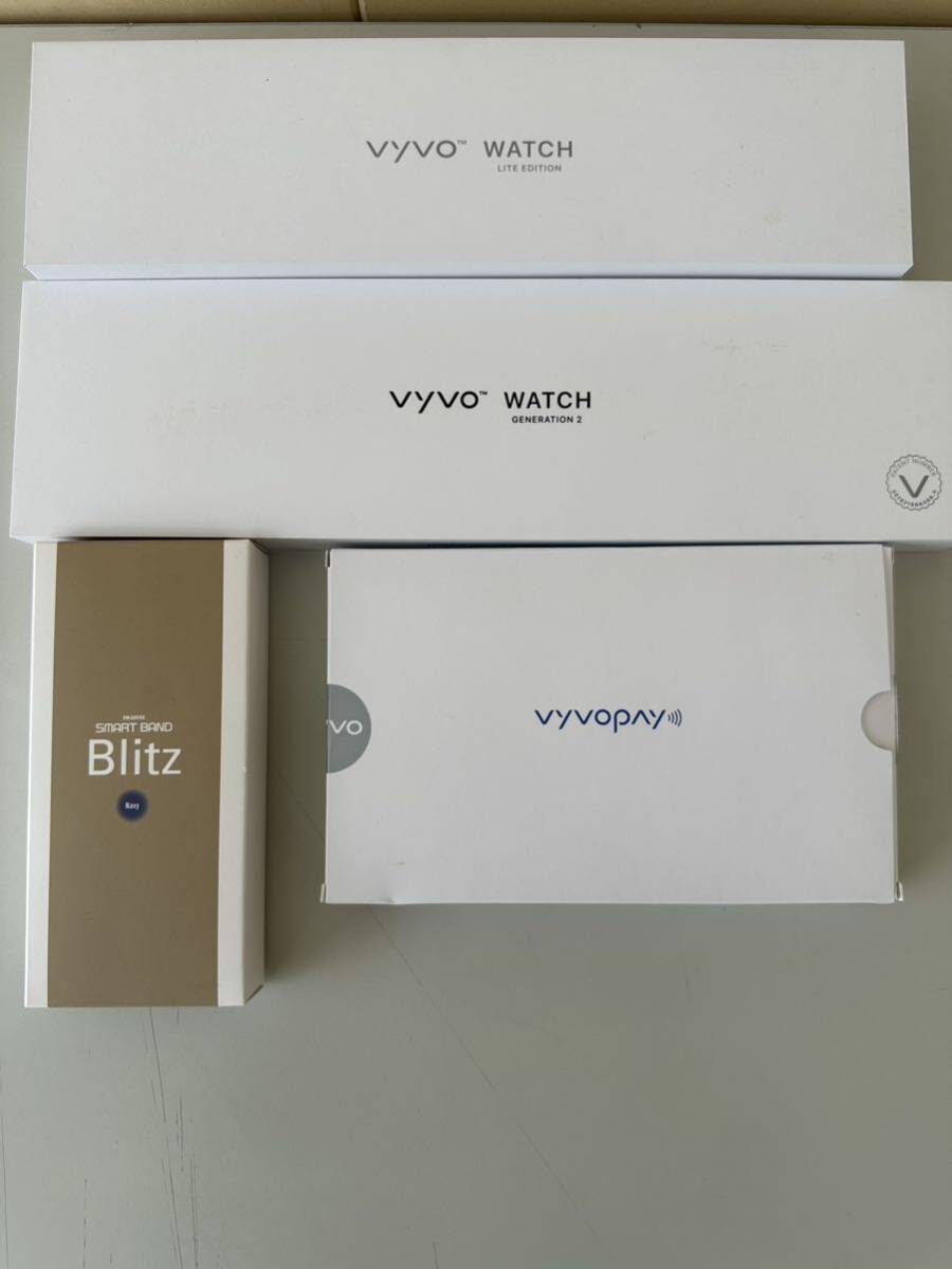 VYVO スマートウォッチ LITEEDITION /GENERATION2 /VYVO paySTRAP/SMARTBAND BLITZ 4点まとめ　保管品【6536】_画像1