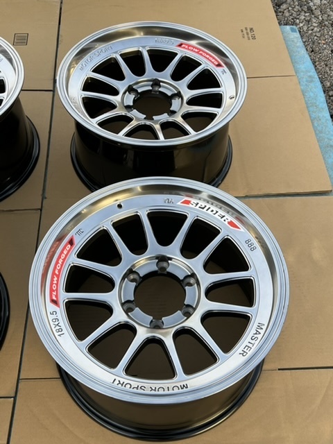 ホイール4本セット　MOTOR SPORT 深リム トヨタ ハイエース 日産 キャラバン など トヨタランドクルーザー 18×9.5JJ+15 6-PCD139.7_画像3