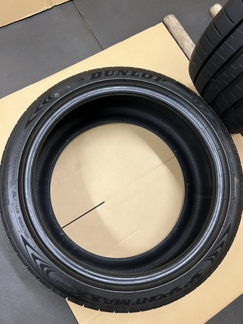 中古タイヤ2本セット　DUNLOP 265/35/18 2022年製(ほぼ新品タイヤ 中古タイヤ2本セット　DUNLOP 265/35/18 2022年製(ほぼ新品タイヤ_画像6