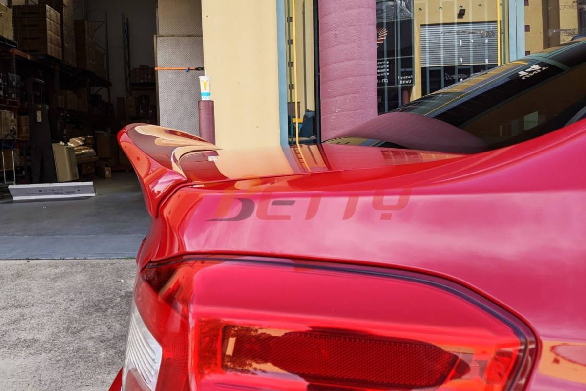 #C7P塗装済 スバル WRX STI VA系 S4 セダン ダックテール リヤスポイラー トランクスポイラー ウイング ライトニングレッド V_画像4