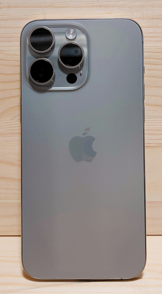 美品】iPhone 15 Pro Max 256GB SIMフリー ナチュラルチタニウム 美品】iPhone 15 Pro Max 256GB SIMフリー ナチュラルチタニウム