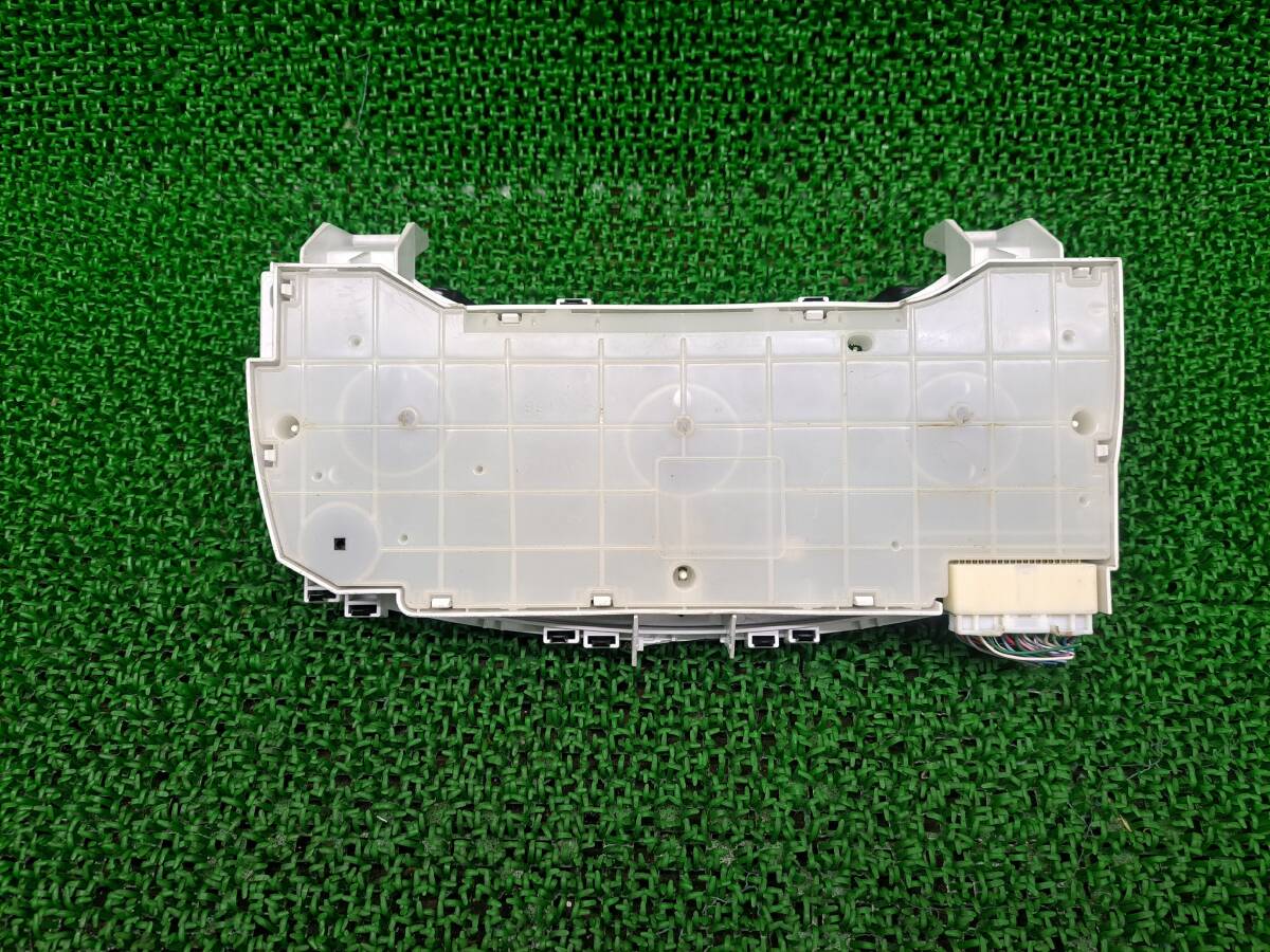 224　トヨタアイシス ISIS ZGM10/ZGM11/ZGM15 スピードメーター E3 83800-44E30-C 565-150 走行距離不明_画像4