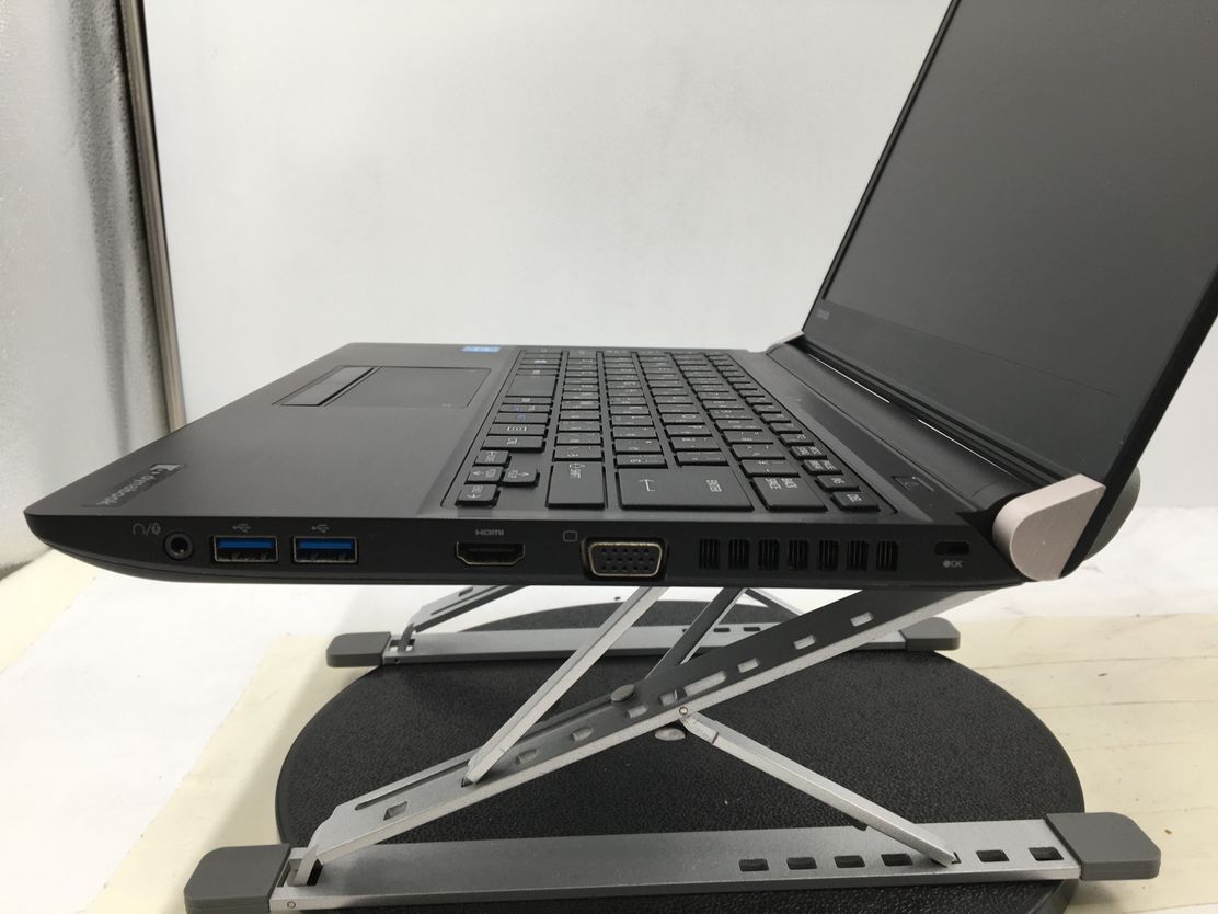 TOSHIBA/ノート/HDD 1000GB/第3世代Celeron/メモリ4GB/WEBカメラ有/OS無/不明/ドライブ-240307000842272_側面（右）M