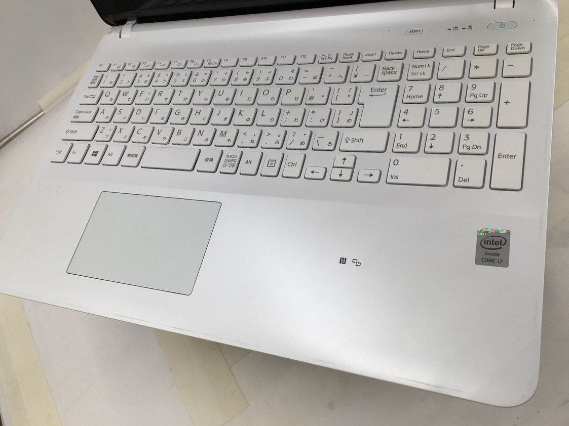 SONY/ノート/HDD 1000GB/第4世代Core i7/メモリ4GB/4GB/WEBカメラ有/OS無-240313000854030_キーボード接写１