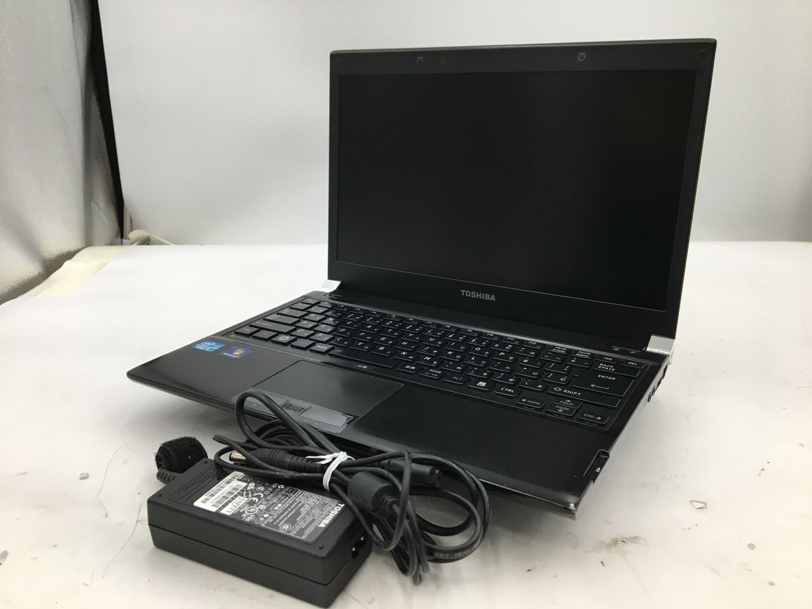 TOSHIBA/ノート/HDD 250GB/第2世代Core i3/メモリ2GB/4GB/WEBカメラ無/OS無-240306000839685_正面 M