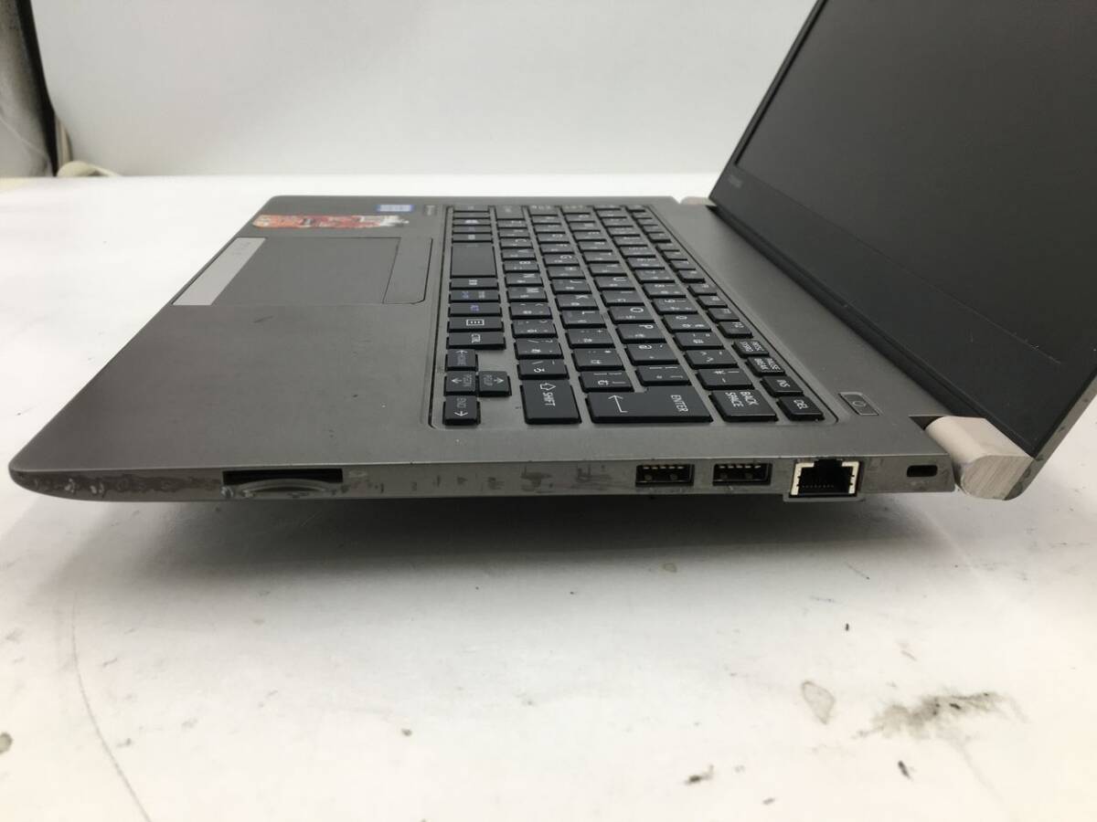 TOSHIBA/ノート/第7世代Core i5/メモリ8GB/WEBカメラ有/OS無/Intel Corporation HD Graphics 620 32MB/ドライブ-240229000826760_側面（左）M