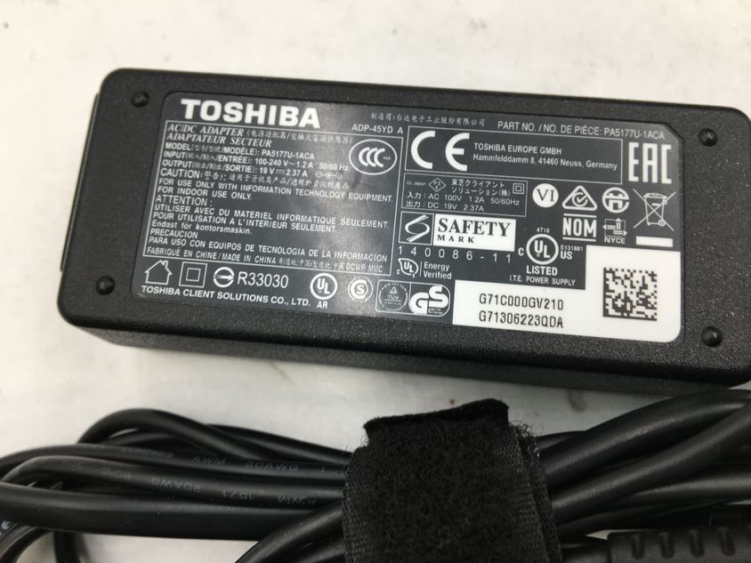 TOSHIBA/ノート/SSD 128GB/第3世代Celeron/メモリ4GB/4GB/WEBカメラ有/OS無/Intel Corporation HD Graphics 510 32MB-240305000835062_付属品 1