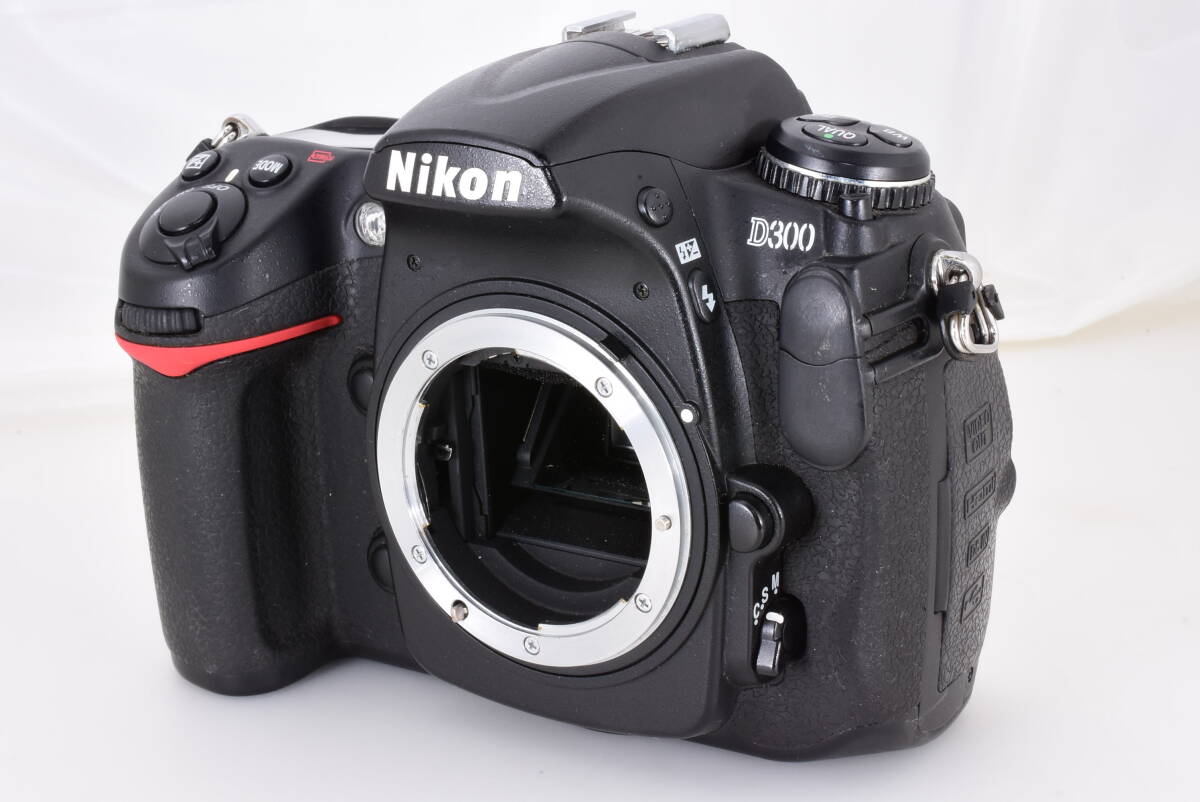 1円～★ほぼ新品★Nikon ニコン D300 標準/超望遠 ダブルレンズ セット 付属品 オマケ満載 元箱★専門店動作確認済 持病の液晶クモリなし！の画像3