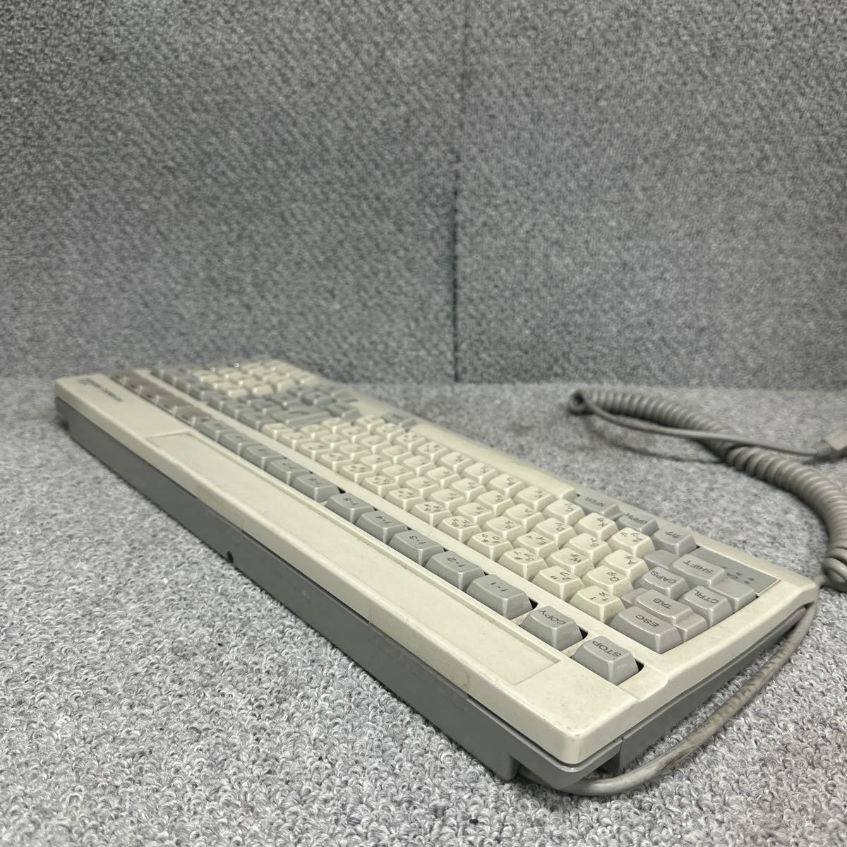 PCN98-1438 激安 キーボード NEC PC-9800 SERIES PC98用 動作未確認 ジャンク_画像5