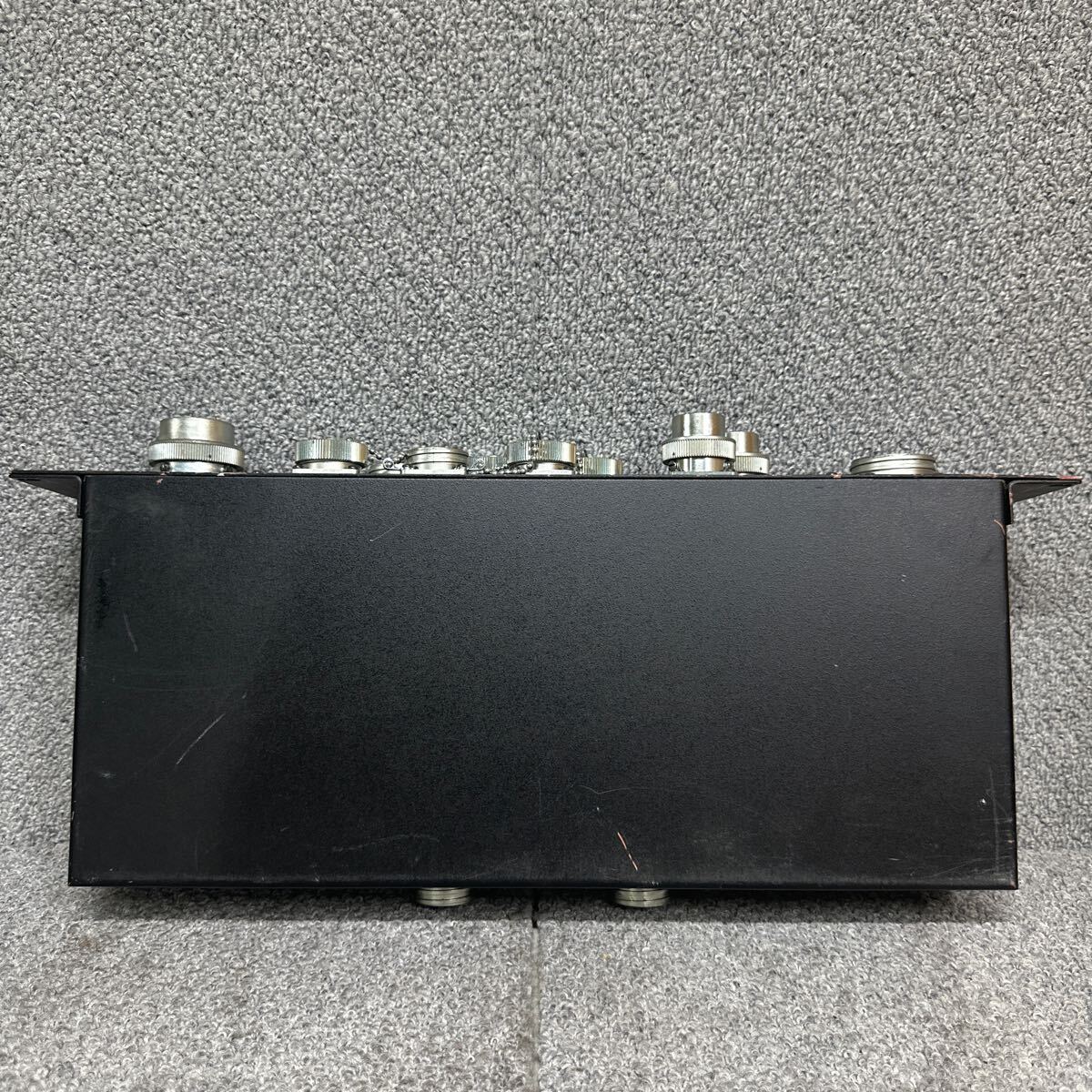 PCN98-1490 激安 パッチベイ ? Patchbay ? パッチ盤 ? IN OUT 接続 電源 コネクターボックス メーカー型番不明 未確認 中古 現状品_画像8