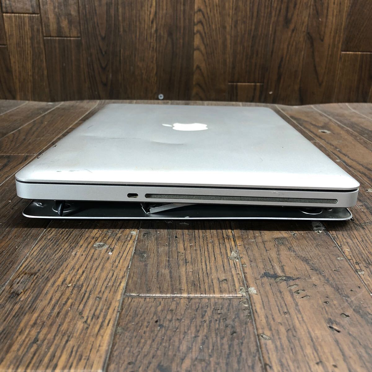 MAC-52 激安 MacBook Pro 13-inch Model：A1278 通電確認済み メモリ.ストレージ欠品 ジャンクの画像9