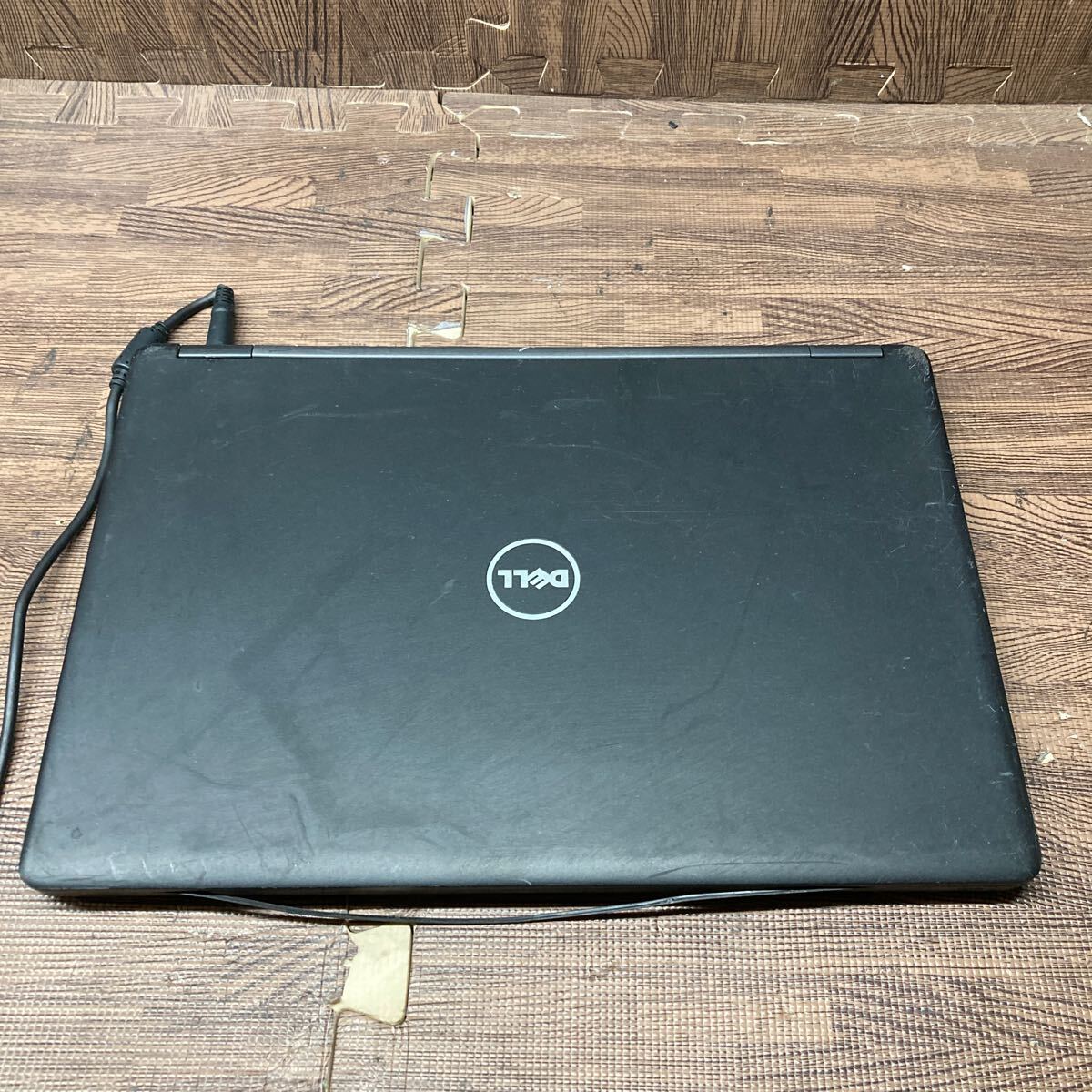 MY3-175 激安 ノートPC DELL Latitude 5480 Core i5 6200U 2.30GHz バッテリー、裏面カバー欠品 BIOS立ち上がり確認済み ジャンク_傷汚れあり