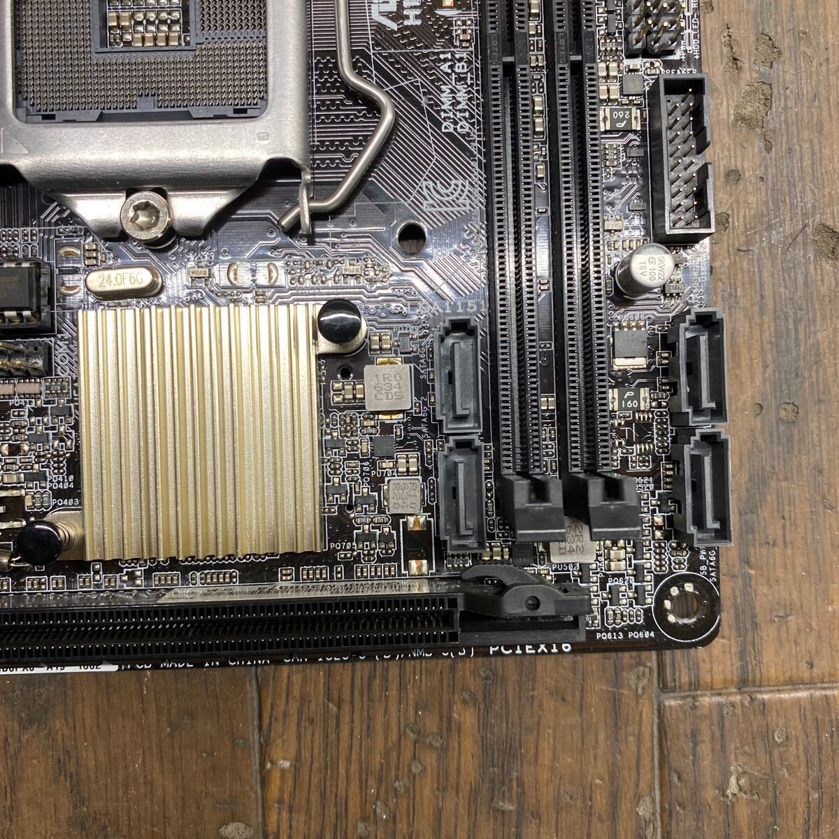 MG3-45 激安 マザーボード ASUS H110I-PLUS LGA1151 BIOS立ち上がり確認済み ジャンクの画像4