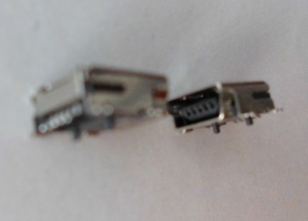 基板取付用メス ＵＳＢコネクタ ミニＢ USB（２個入セット）SMDタイプの画像3