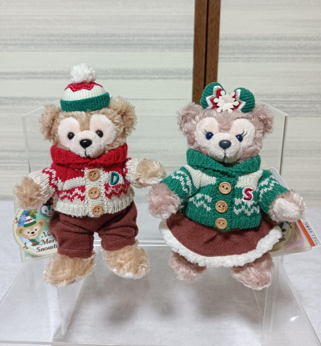  Disney resort Duffy Shellie May 2015 Berry me Lee snow time Christmas soft toy badge ... Disney si-