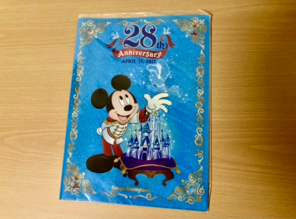 ディズニーランド　28周年　クリアファイル　新品　シンデレラ城　ミッキー　ディズニーリゾート　Disney 　