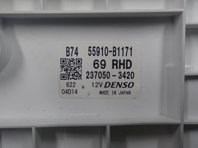 タンク DBA-M900A エアコンスイッチパネル X07 55910-B1171_画像2
