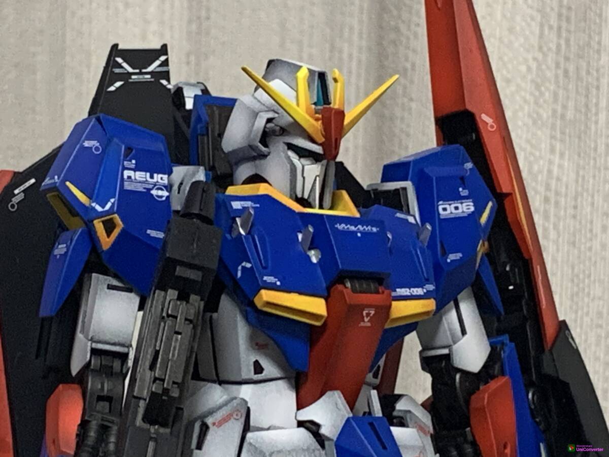 【送料無料】MG、マスターグレード、1/100、Zガンダム、ver.ka、塗装済、完成品、機動戦士Zガンダム、カトキハジメ、ゼータガンダム_画像3