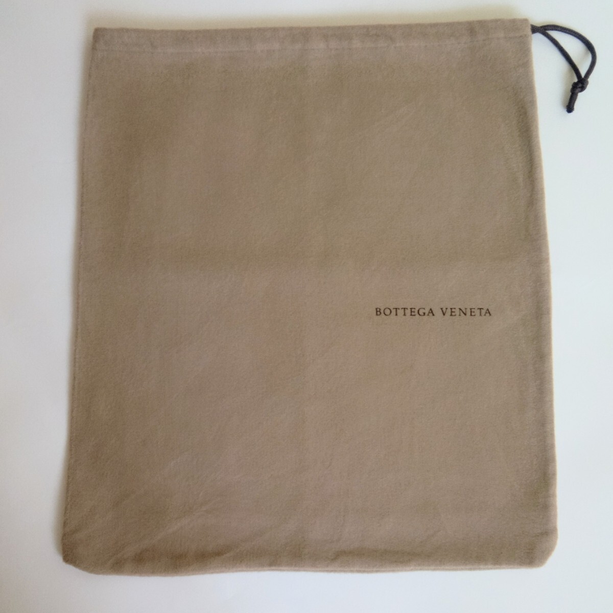 〔ボッテガヴェネタ〕32×38cm バッグ保存袋 巾着袋 布袋 BOTTEGA VENETA 正規品（0062)の画像1