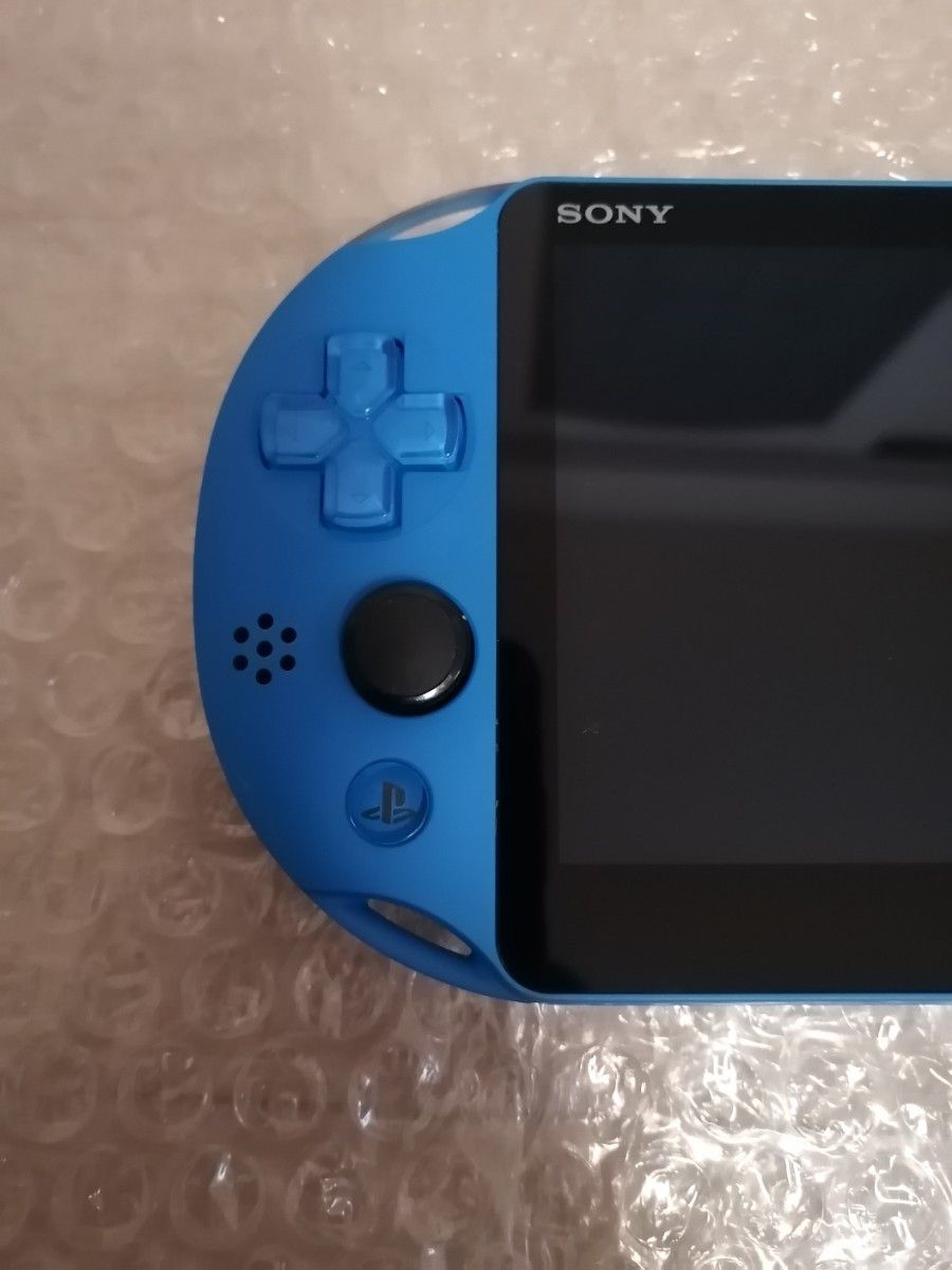 美品　PlayStationVita（PCH-2000シリーズ） Wi-Fiモデル アクア・ブルー PCH-2000 ZA23