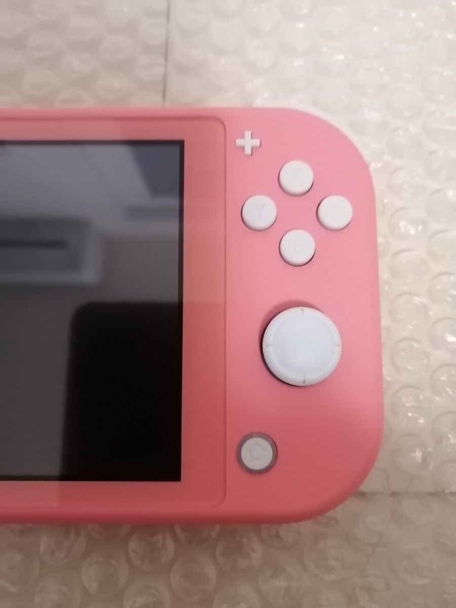 美品　Nintendo Switch Lite コーラル