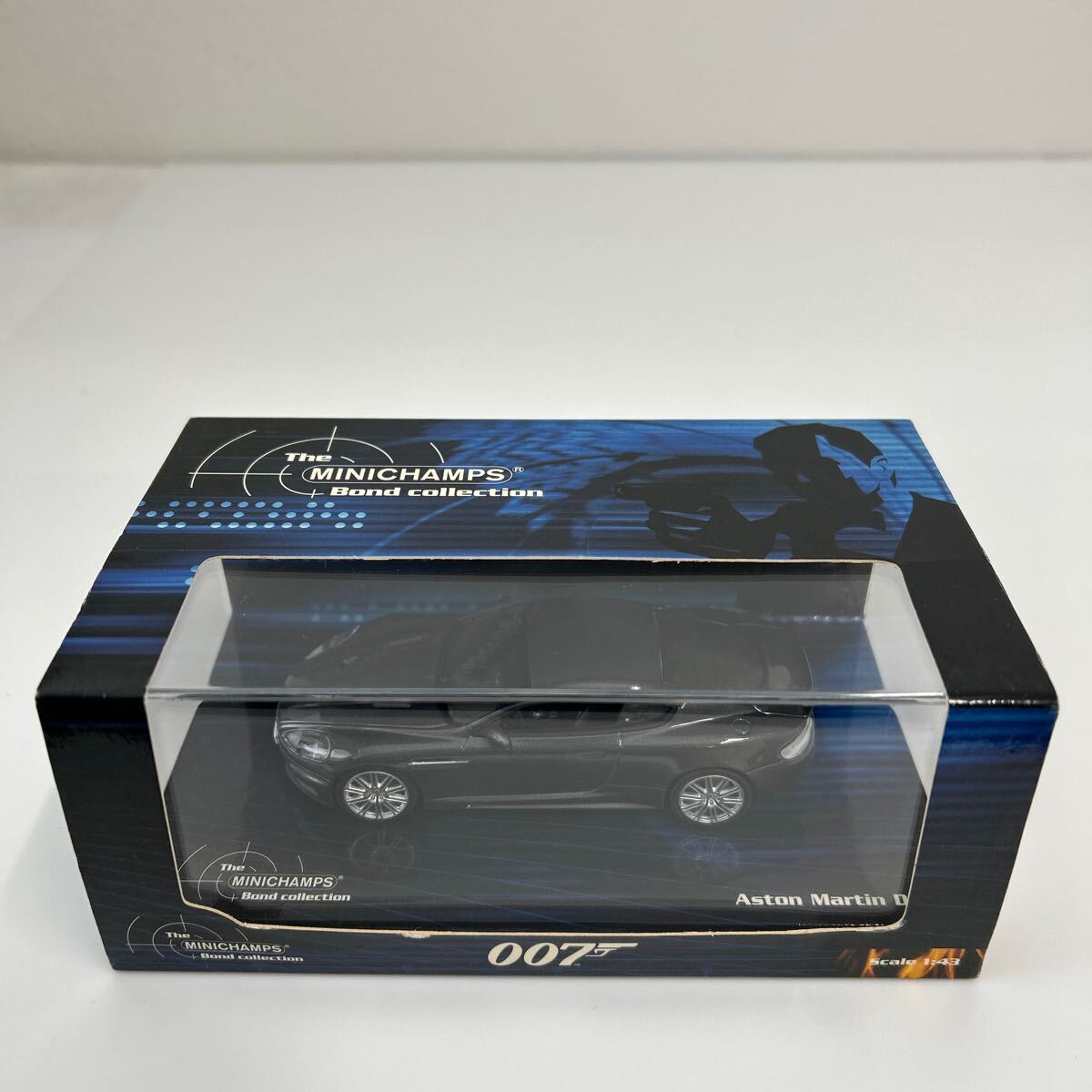 MINICHAMPS 1/43 QUANTUM OF SOLACE Aston Martin DBS James Bond 映画 007 慰めの報酬 アストンマーティン ボンドカー ミニカー_画像8