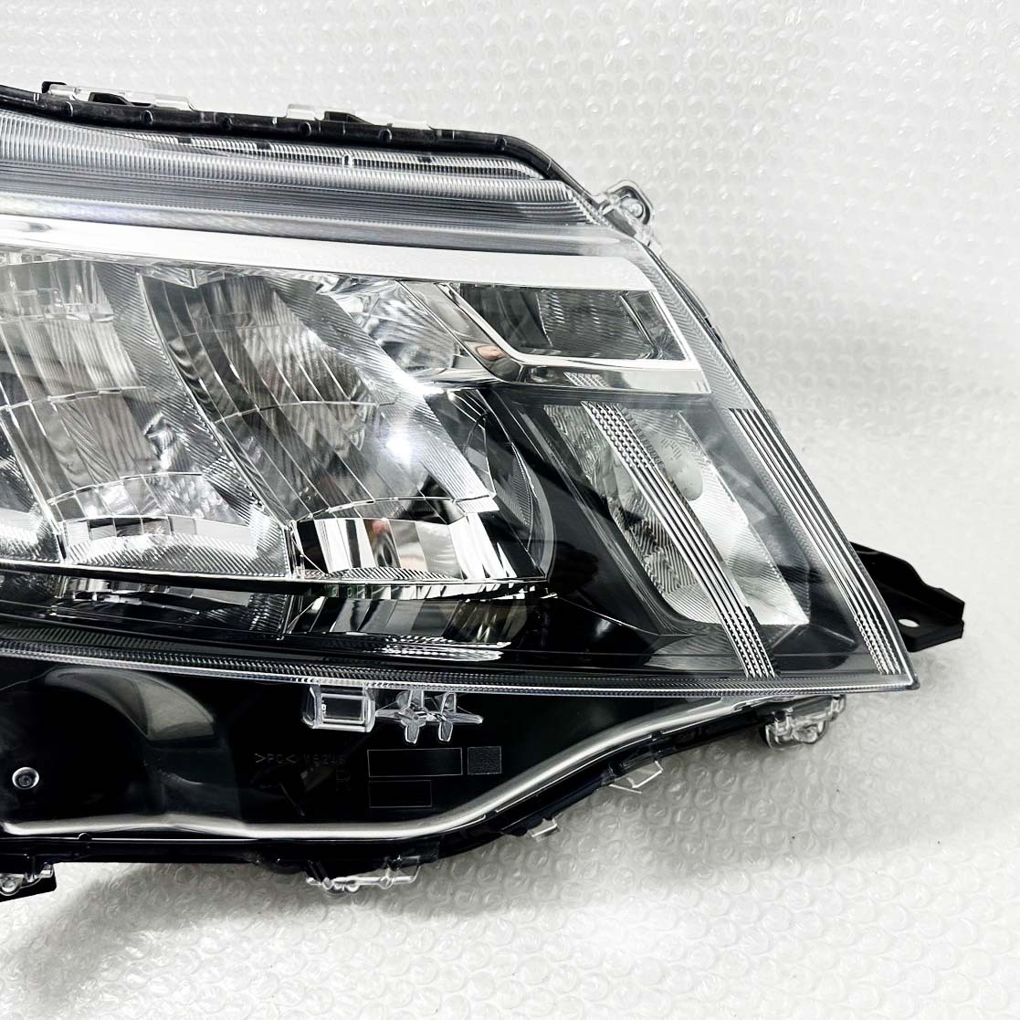 美品◆ルーミー M900A 後期 純正 右 ヘッドライト LED STANLEY W6249 81110-B1640 刻印 N4 パーツ_画像3