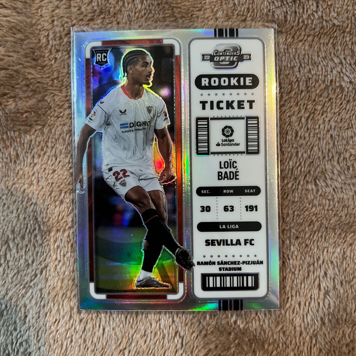 Loic Bade 2022-23 Panini Chronicles La Liga - Contenders Rookie Ticket silver prizm - Sevilla FC ルーキー　RC_画像1