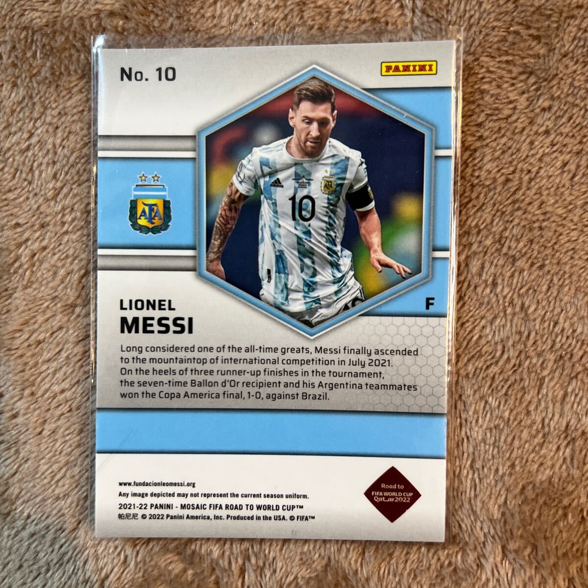 Lionel Messi Leo メッシ - 2021-22 Panini Mosaic FIFA road to world cup Qatar 2022 - base - Argentina アルゼンチン　優勝_画像2