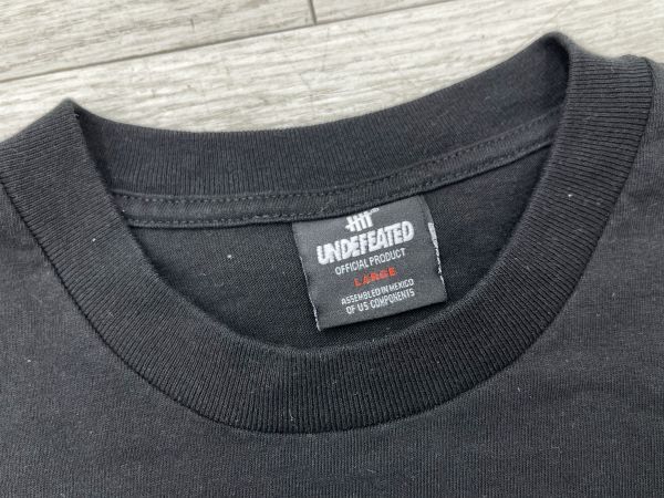 UNDEFEATED Tシャツ ブラック Lサイズ メンズ 半袖 プリントTシャツ ATHLETIC GOODS 丸首 アメカジ LOS ANGELES 即日発送の画像4