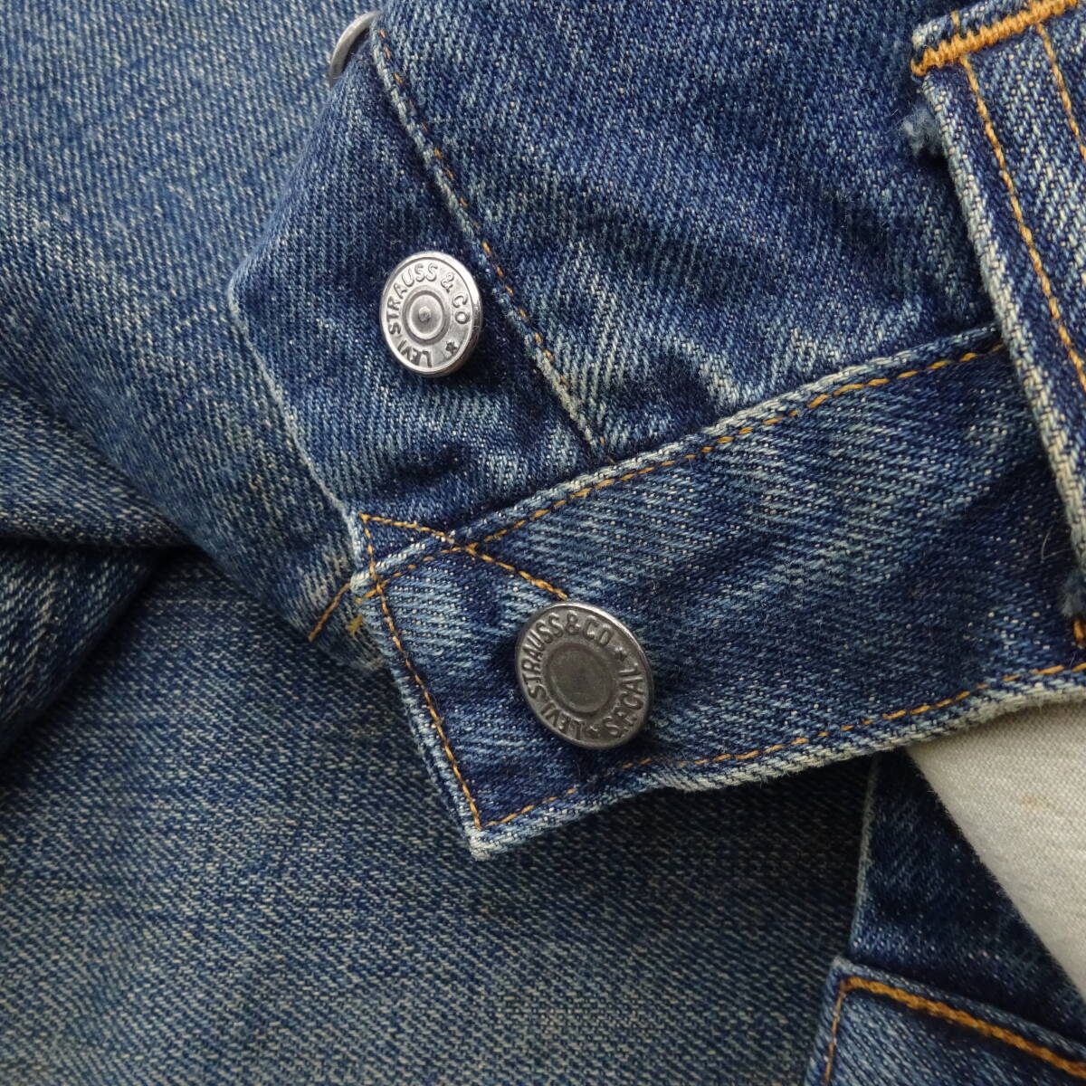 良好99年　LEVIS リーバイス 47501 0117 Lot501XX 米国製 501XX 復刻 ボタンフライ 革パッチ デニム32 片面ビッグＥバレンシア　加工デニム_画像5