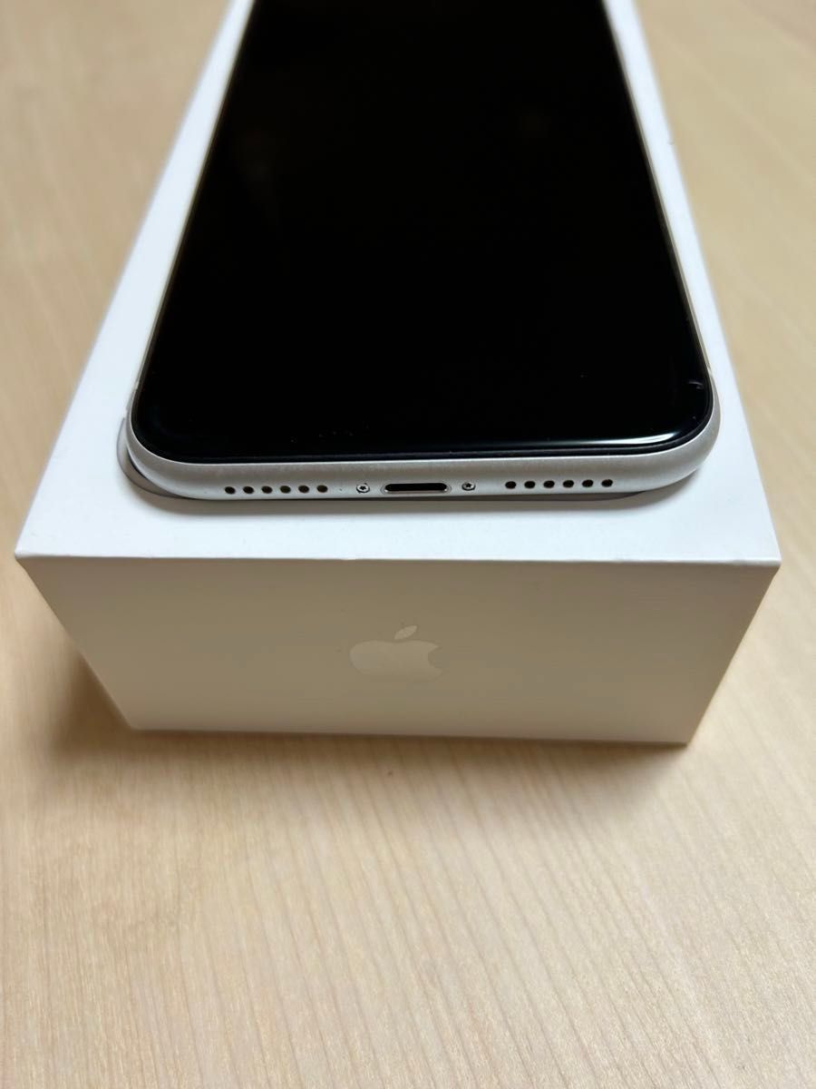 ☆ iPhone XR 128GB 本体 付属品新品 全て有り 超美品 White ホワイト 白 美品 ☆