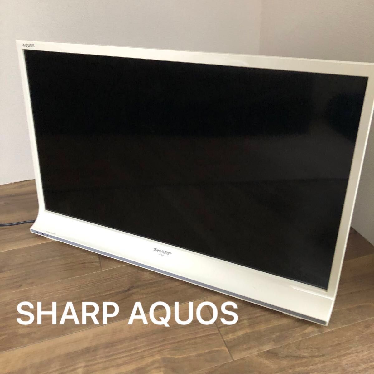SHARP 液晶カラーテレビ 白 LC-32J10 シャープ AQUOS 液晶テレビ 液晶　テレビ 家電 ホワイト　2014年製