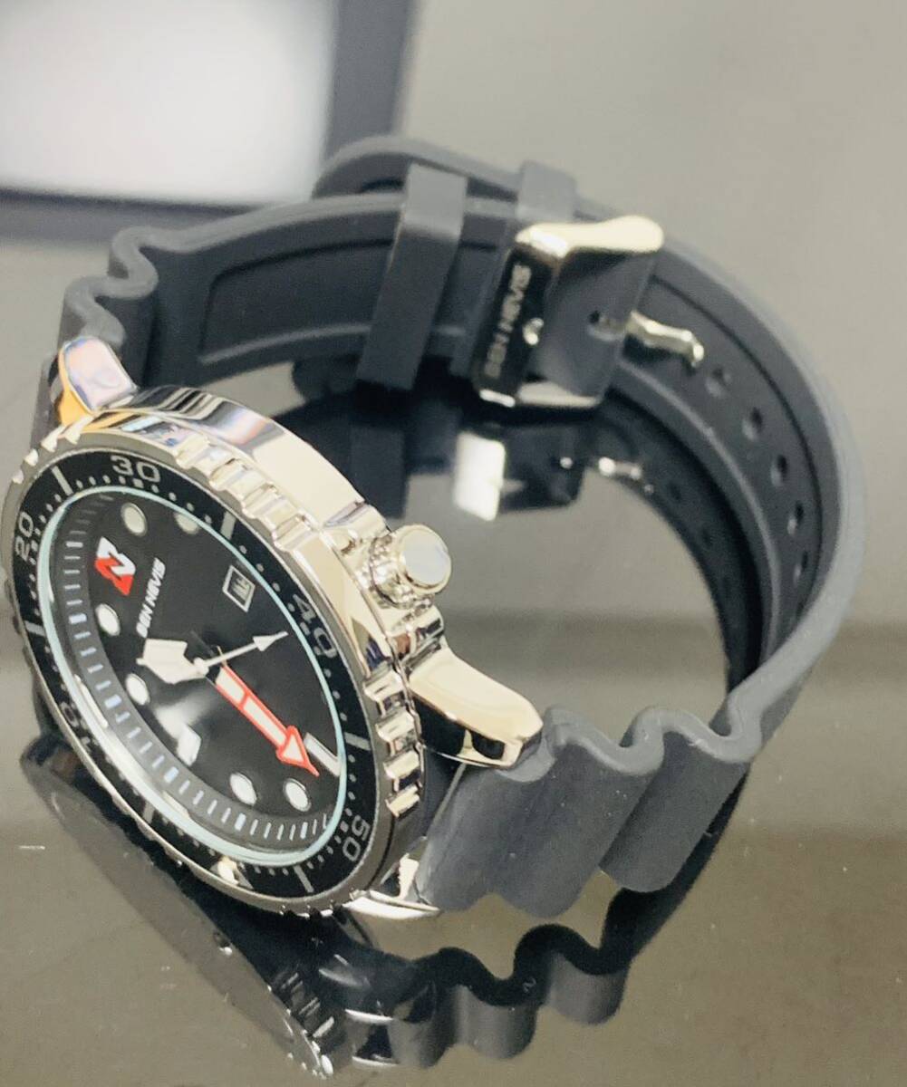 新作　メンズ腕時計 シチズンオマージュ　ダイバー ズウォッチ　カレンダー　ベゼル可動　スーツ　防水腕時計　人気モデル　1288m_画像2