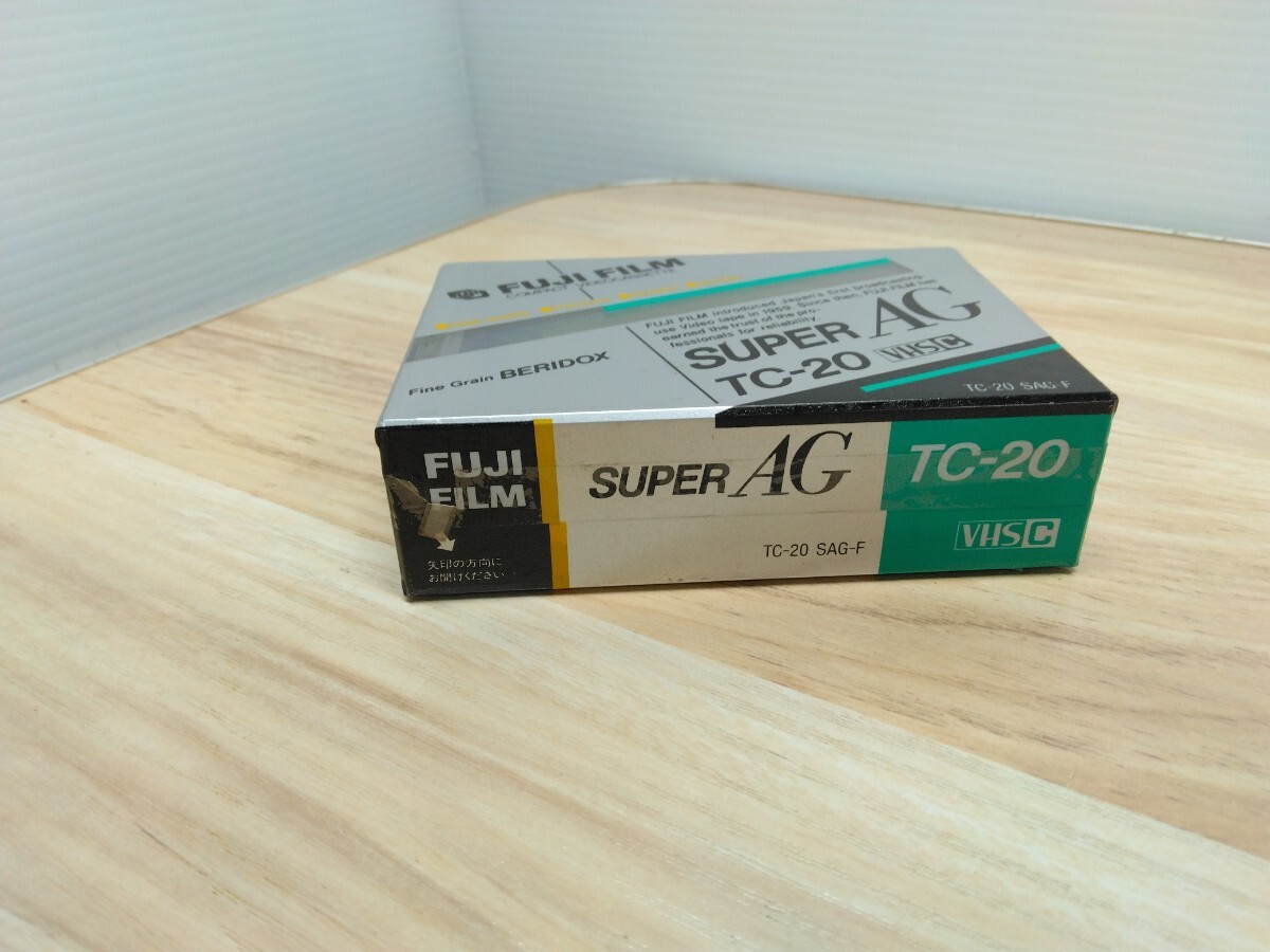 当時物　レトロ　FUJIFILM　SUPER AG TC-20 VHS C　ビデオテープ　未使用品　ヴィンテージ　COMPACT　VIDEOCASSETTE　光学機器　Q_画像3