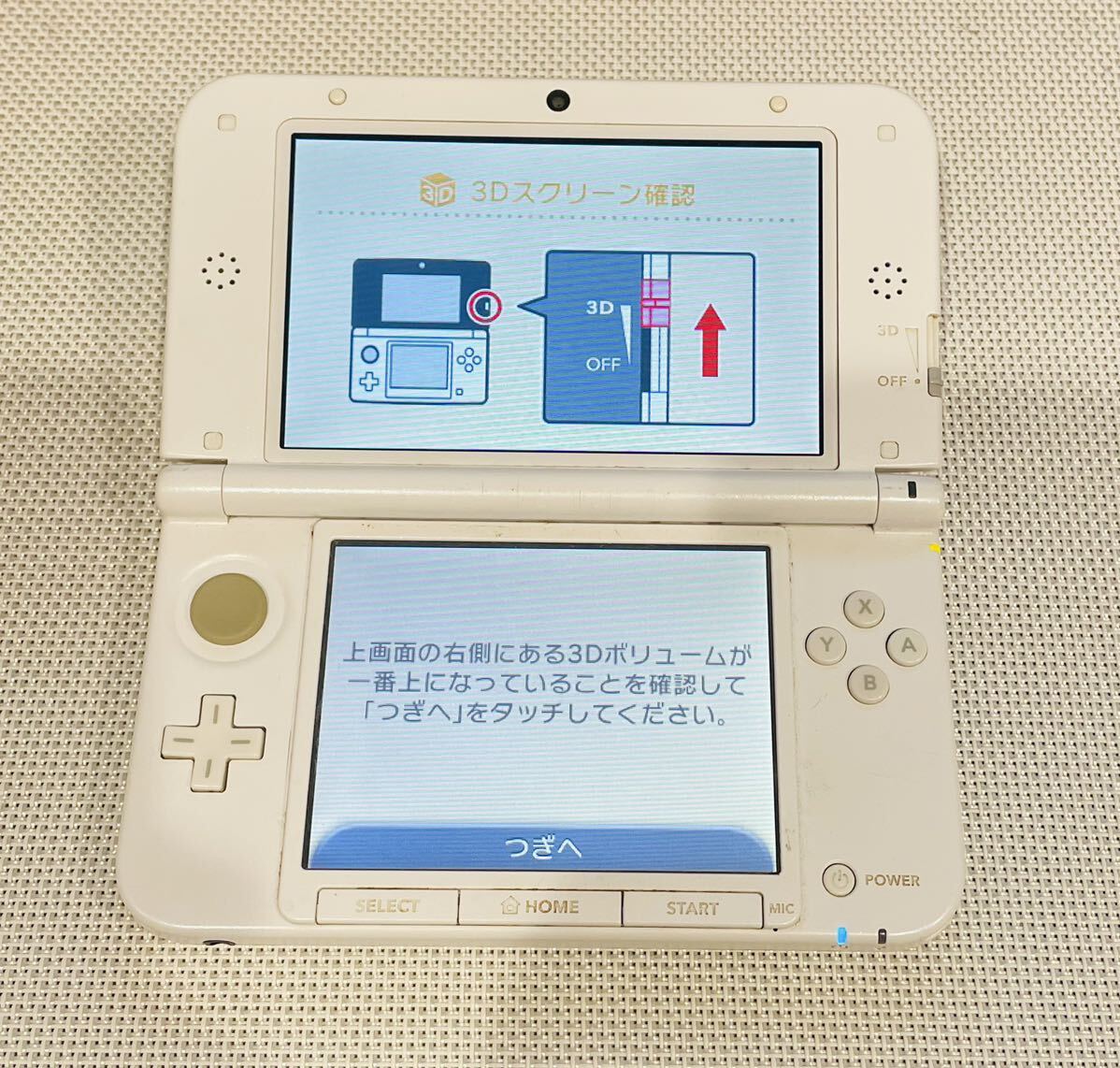 ニンテンドー3DSLL ホワイト 本体動作品(外カメラ不良)付属品付き　送料込み　任天堂 Nintendo 