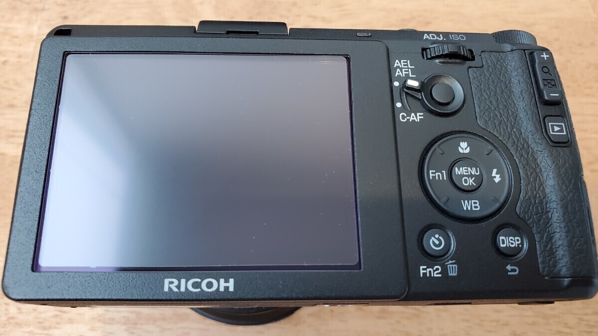 【極上品セット】RICOH リコー デジタルカメラ GR (初代) APS-C ローパスフィルタレス ワイドコンバージョンレンズ GW-3 ＆ GH-3_画像4