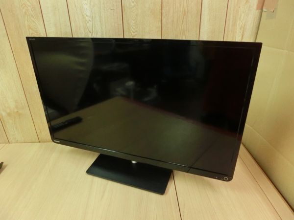 動作保証●TOSHIBA 東芝 REGZA レグザ 液晶テレビ TV 32型/32インチ B-CAS/リモコン付き 32S7●