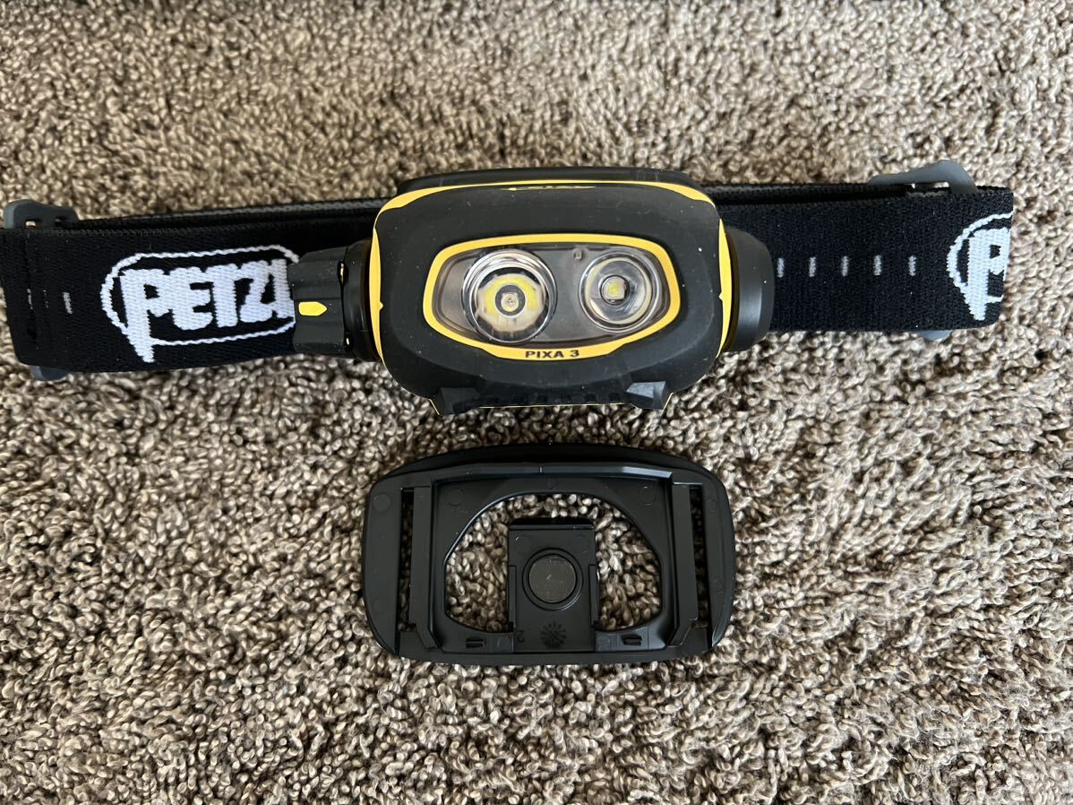 登山 PETZL ヘッドライト ピクサ3 の画像1