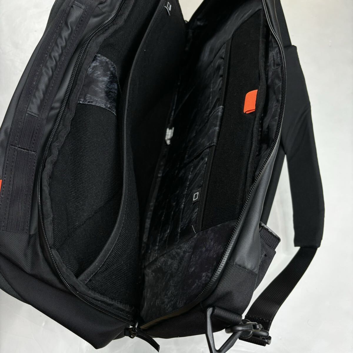 MAMMUT Mammut рюкзак рюкзак Day Pack рюкзак черный для мужчин и женщин портфель сумка ходить на работу сумка 