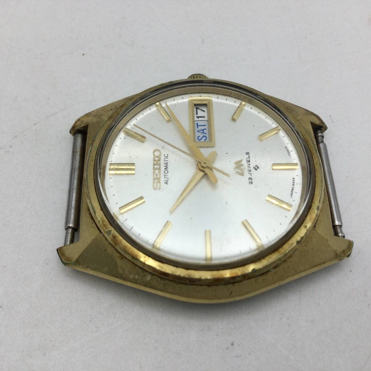 U4●【AT/稼働】本体のみ SEIKO セイコー LW ロードマチック 5606-7000 23石 自動巻 デイデイト メンズ腕時計 ※裏蓋に刻印あり 現状品 ●_画像4