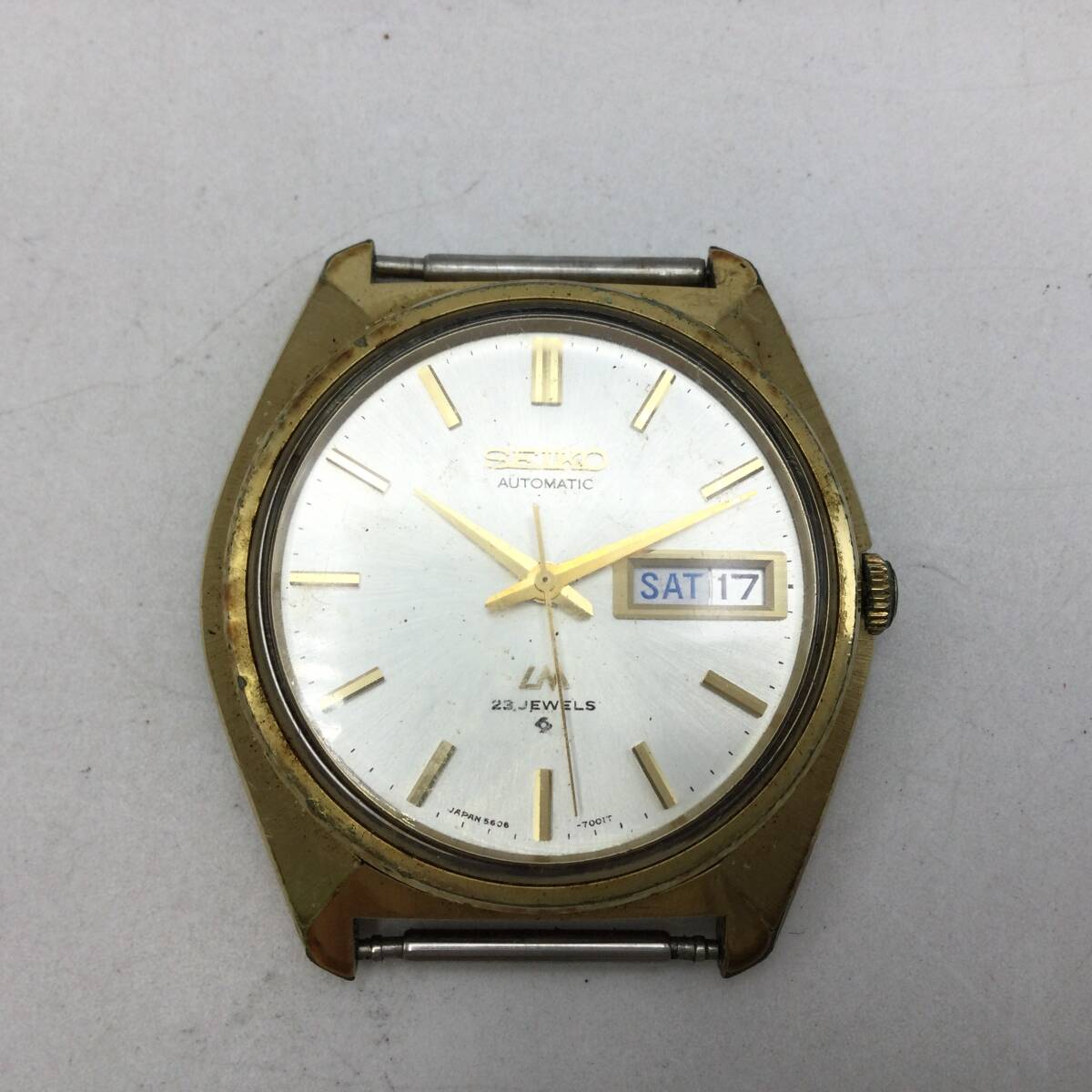 U4●【AT/稼働】本体のみ SEIKO セイコー LW ロードマチック 5606-7000 23石 自動巻 デイデイト メンズ腕時計 ※裏蓋に刻印あり 現状品 ●_画像6