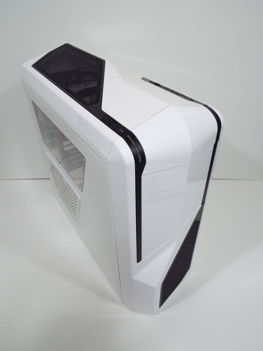 送料無料 NZXT PHANTOM 410 PCケース ATX Micro-ATX itx ブラック ホワイトの画像1