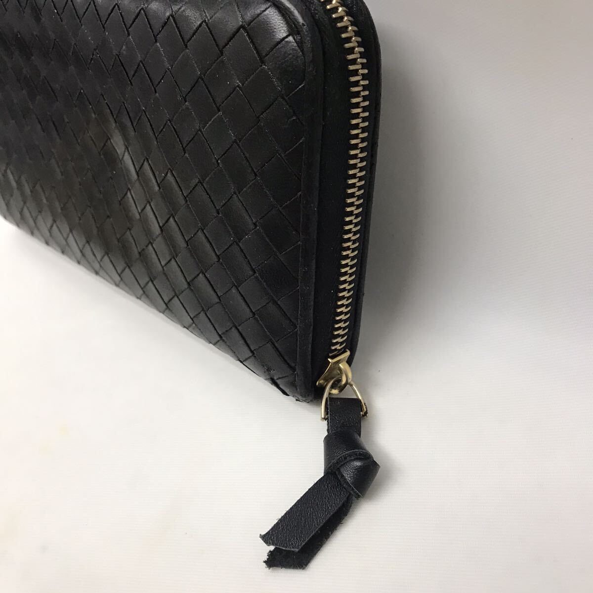 【定価約8万】BOTTEGA VENETA ボッテガヴェネタ イントレチャート ラウンドファスナー　ブラック 黒 長財布　財布　レザー　_画像2