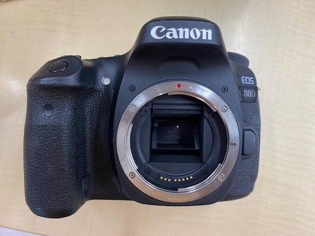  Canon EOS 80D キャノン デジタル一眼レフカメラ ボディ 動作確認済み_画像6