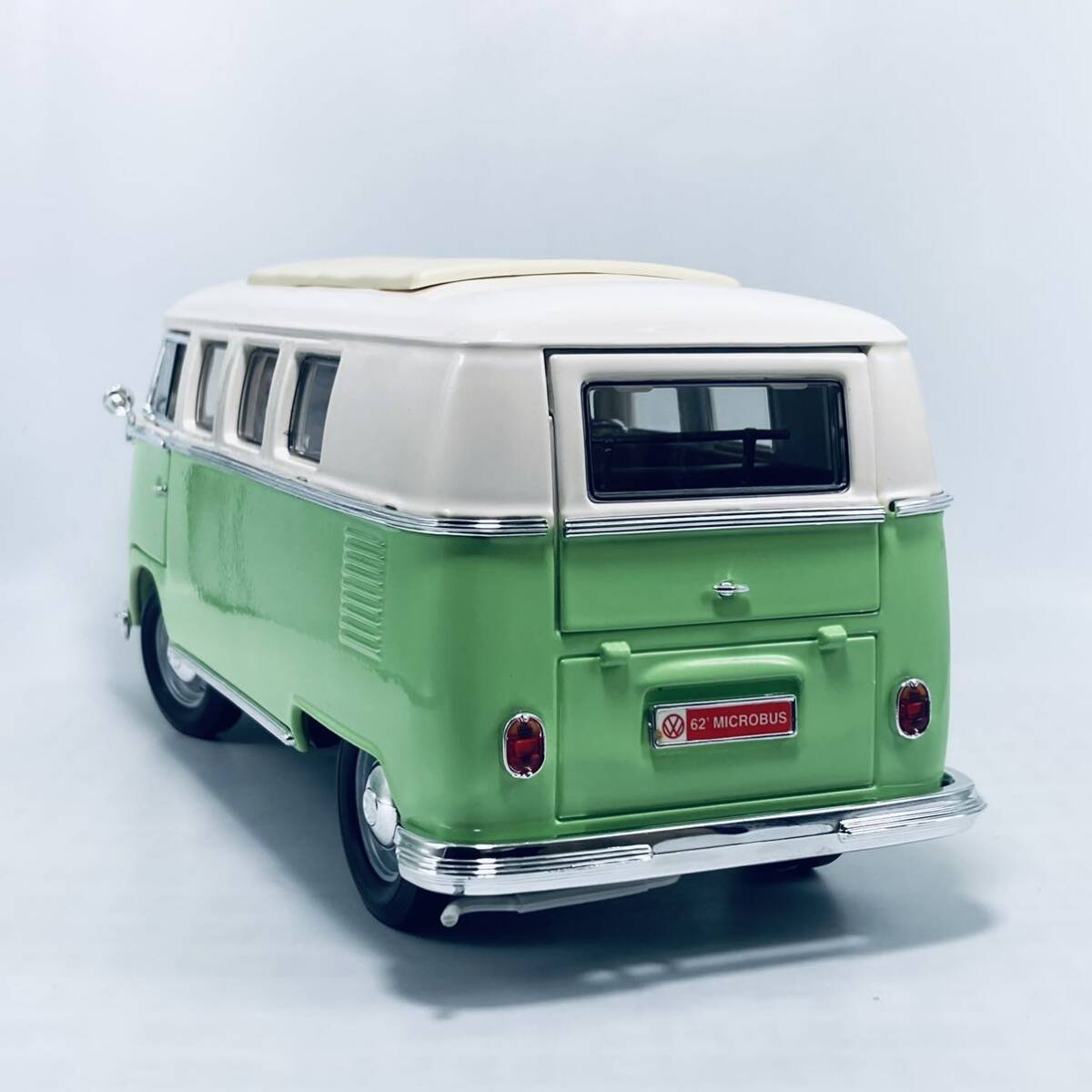 絶版品 YATMING 1/18 1962年型 Volkswagen フォルクスワーゲンType 2 マイクロバス 11ウインドウ キャンバストップ_画像9