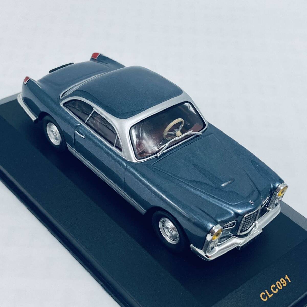 絶版品 ixo イクソ CLC091 1/43 1955年型 FACEL ファセル VEGA ベガ FV ブルーグレーツートン_画像7